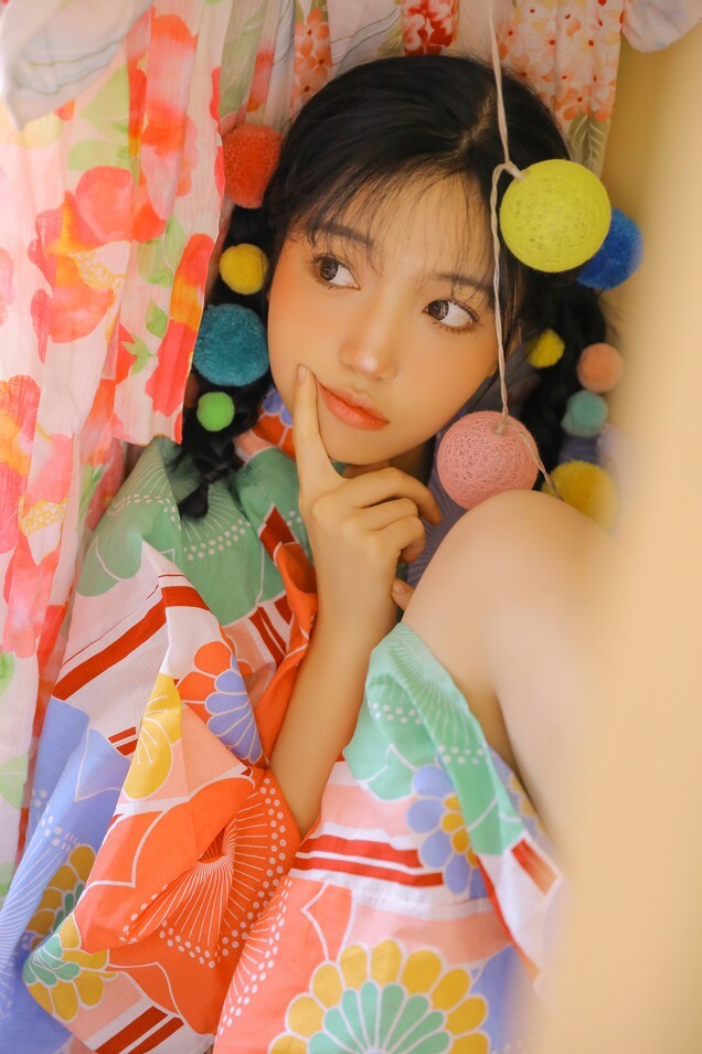 兮嘻嘻 - 一时无俩 [19P-66MB]