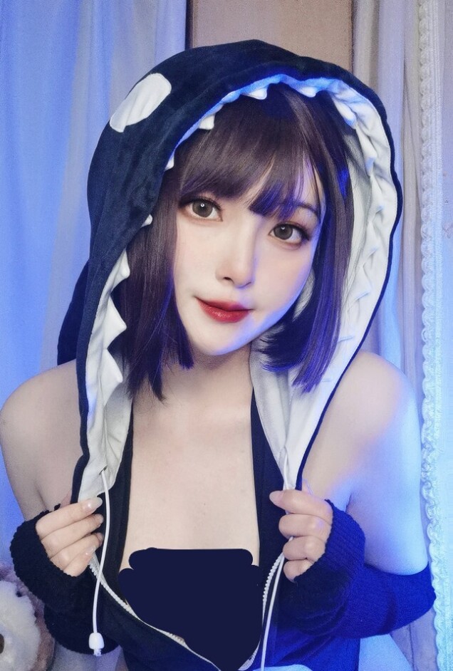 Natsuko夏夏子 - 虎鲸自拍 [25P-101MB]