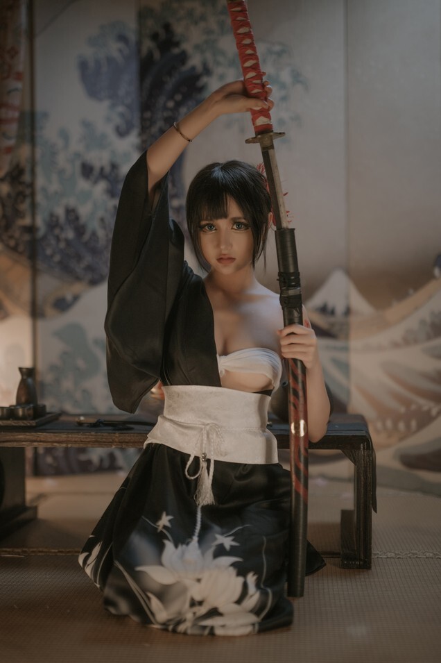 你的蛋蛋 – 黑社会大小姐 [38P1V-449MB]