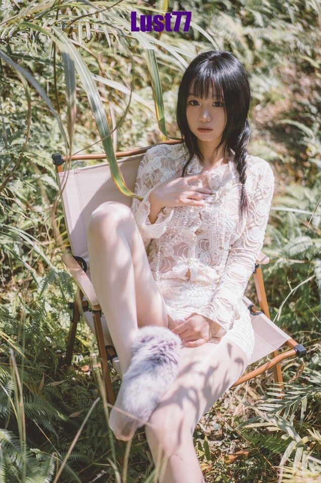 柒柒要乖额 - 夏树繁花 [64P1V-651MB]