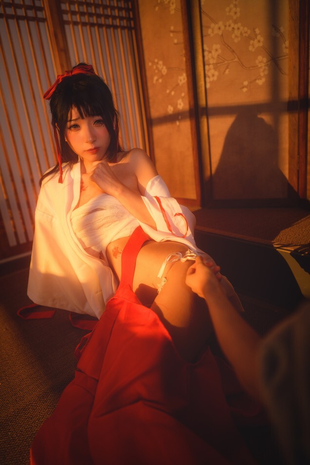 特软儿Sona - 巫女 [26P-992MB]