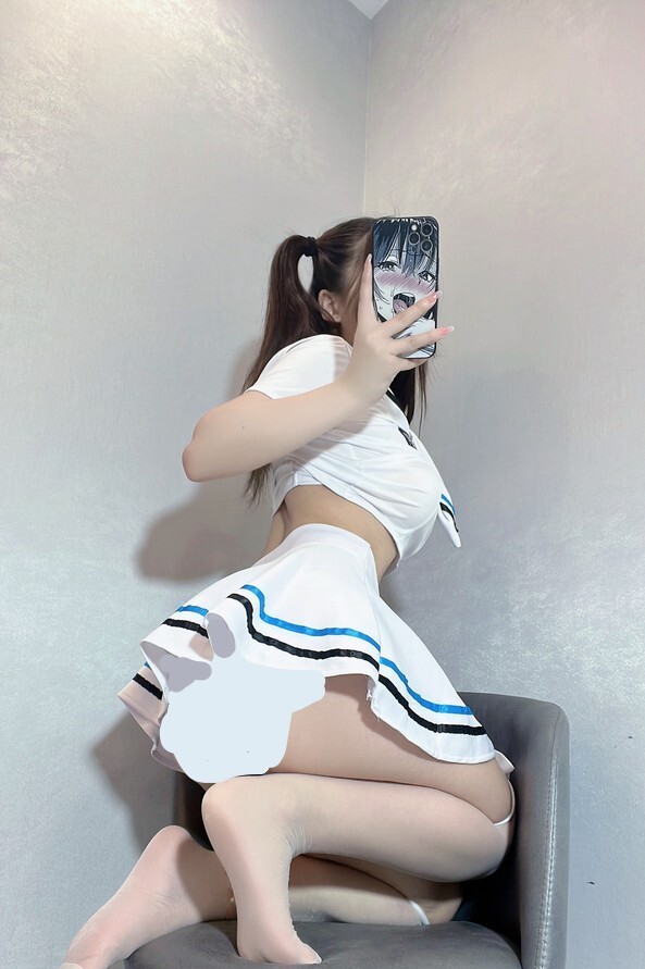 桃沢樱呀 - 性感辣妹 [25P2V-454MB]