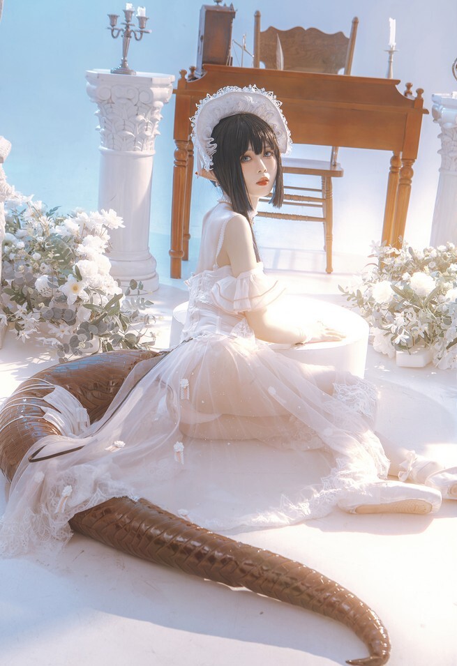 小野亂春 - 明日方舟 森蚺三周年cos [16P-156MB]