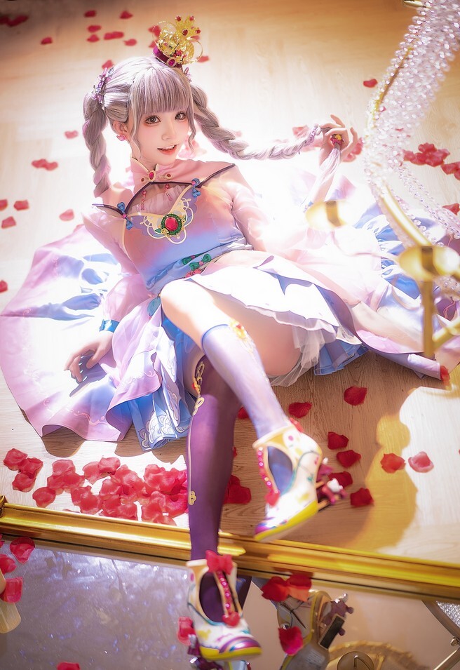 绮太郎_Kitaro - 甜皇后 [18P-223MB]