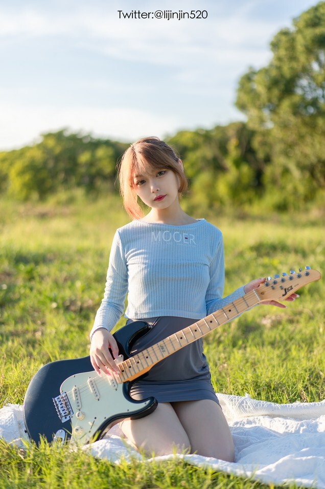 梨瑾瑾 - 吉他妹妹 [15P-161MB]
