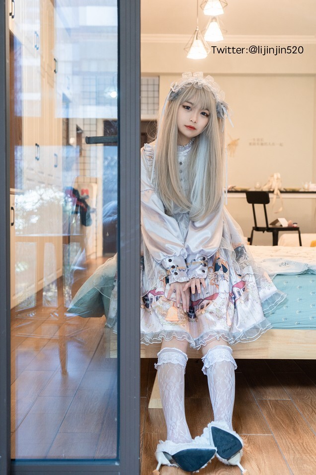 梨瑾瑾 - LO娘 [20P-223MB]