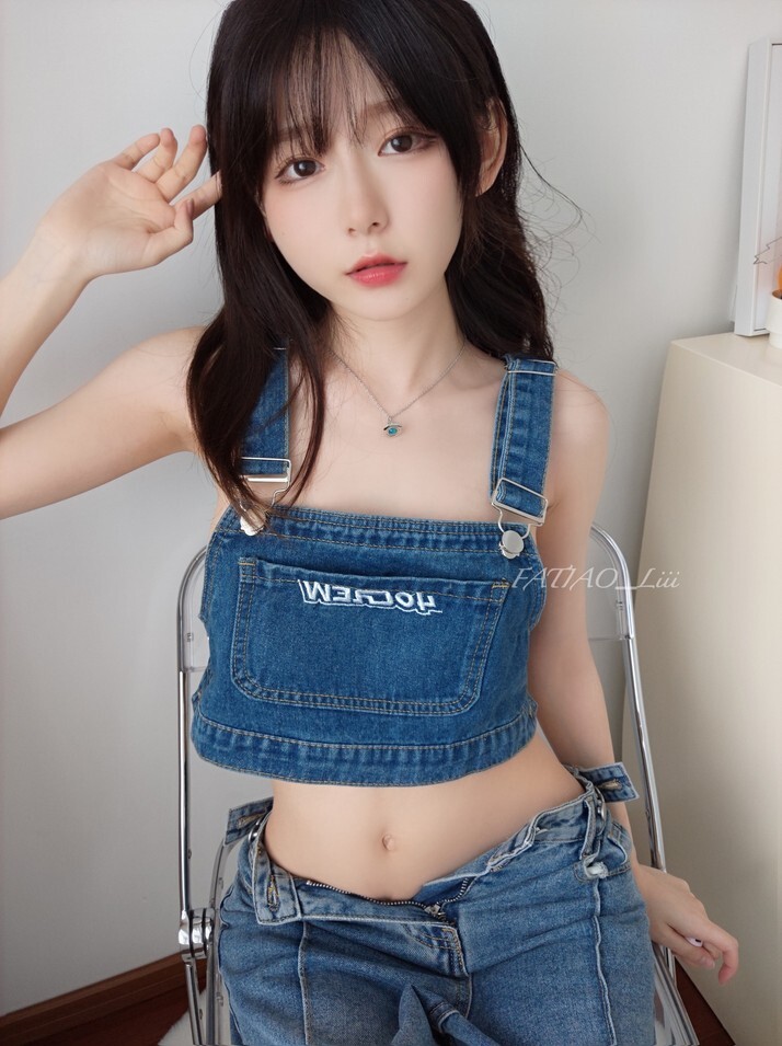 迷之呆梨 - 23.04月fantia会员订阅合集（全8期）[156P4V-362MB]