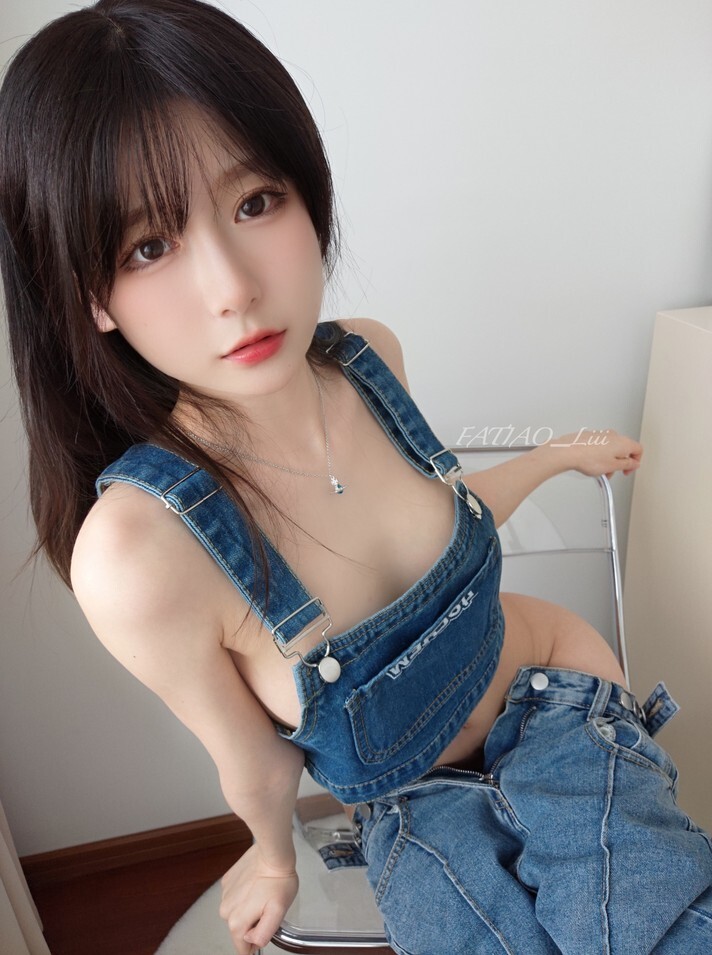 迷之呆梨 – 23.04月fantia会员订阅合集（全8期）[156P4V-362MB]