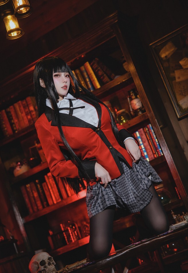 凛子酱 - 蛇喰梦子 [9P-51MB]