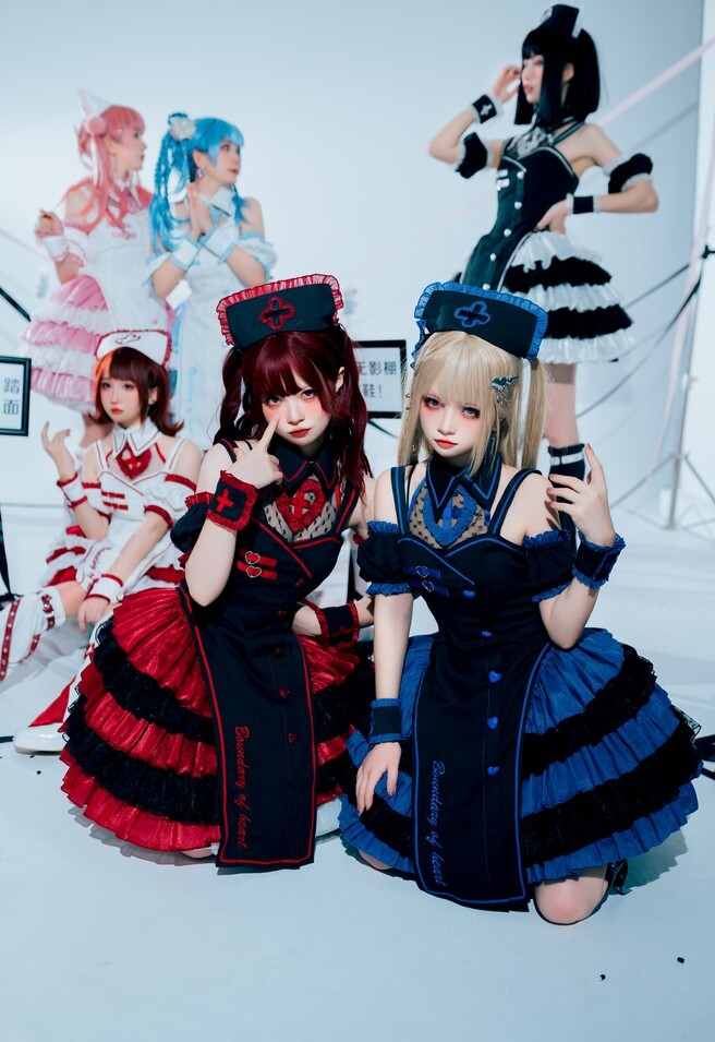 花甲conch – Lolita-心动急诊科 七倍的快乐 [18P-327MB]