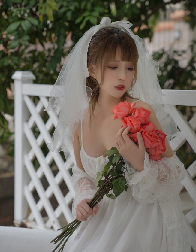 凛子酱 – 婚纱 [9P-83MB]