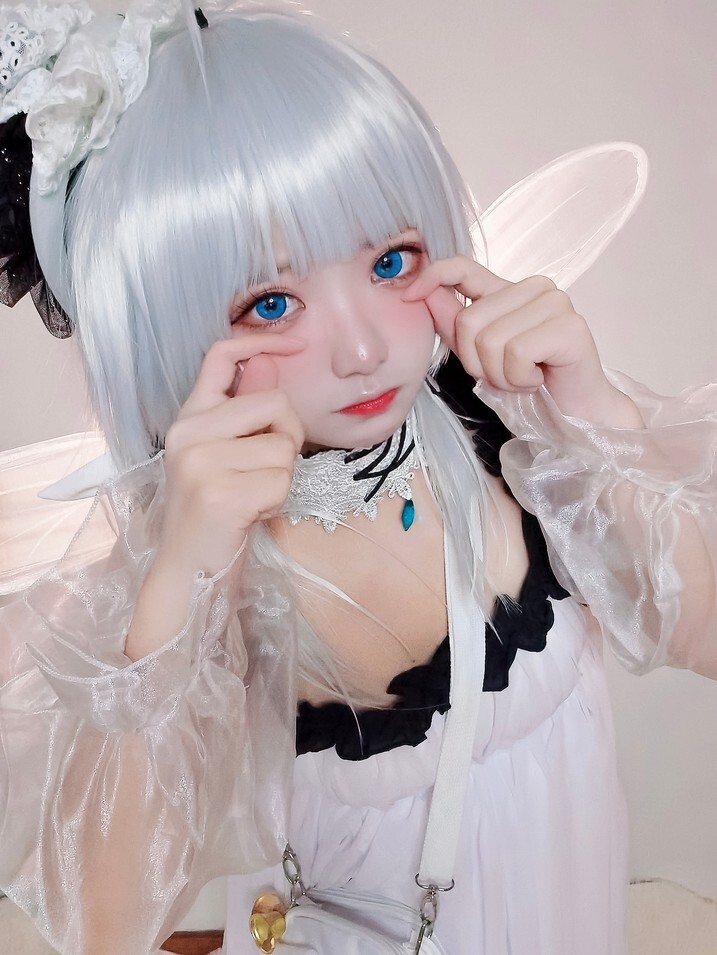 伊喵君_Nya - 碧蓝航线 小光辉 [19P-70MB]