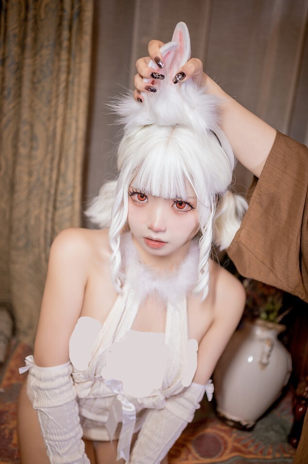 伊喵君_Nya - 中秋礼物 [80P2V-861MB]