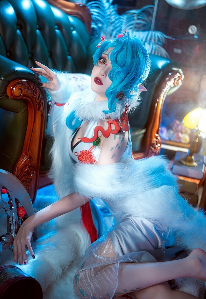 黑龙贯通 – 禁闭者 MBCC-S-948 娜恰 2 [24P-241MB]