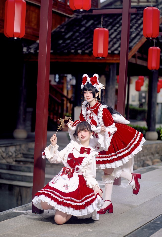 花甲conch - 兔兔战袍 洛丽塔 [18P-409MB]