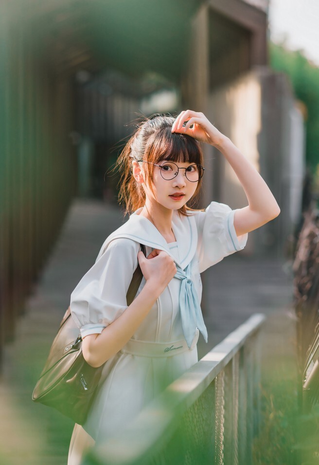 懒蛋蛋好次吗 - 时光留夏 [18P-64MB]