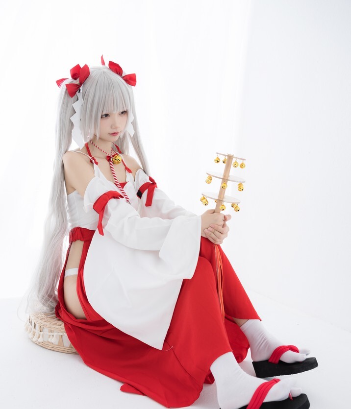 五更百鬼 – 女巫 [14P-330MB]