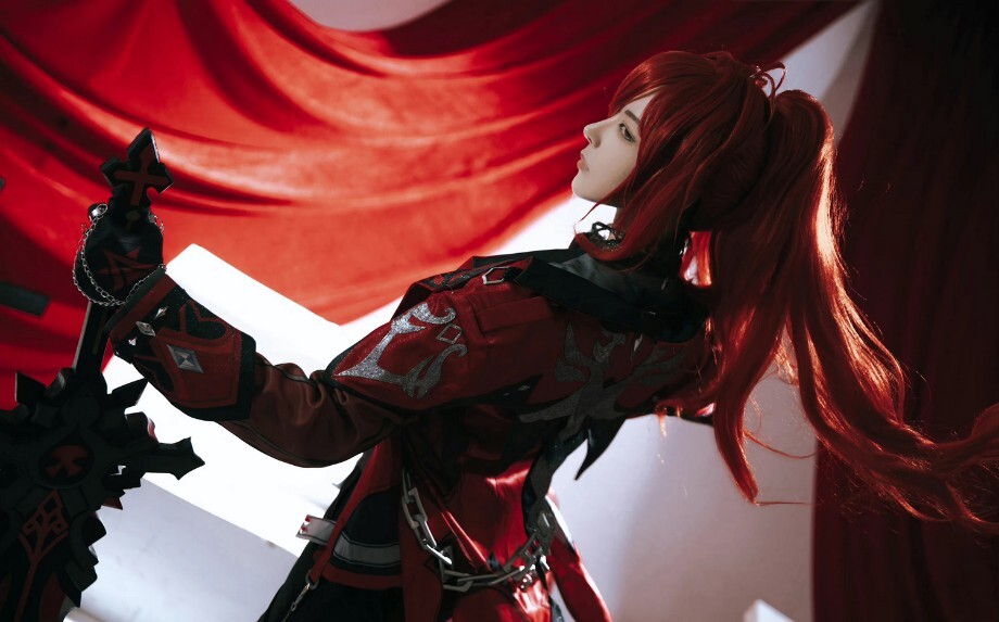 空蝉Utsusemi - 迪卢克·殷红终夜 [15P-35MB]