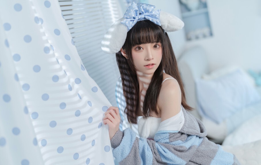 绮太郎_Kitaro - 玉桂狗 [14P-214MB]