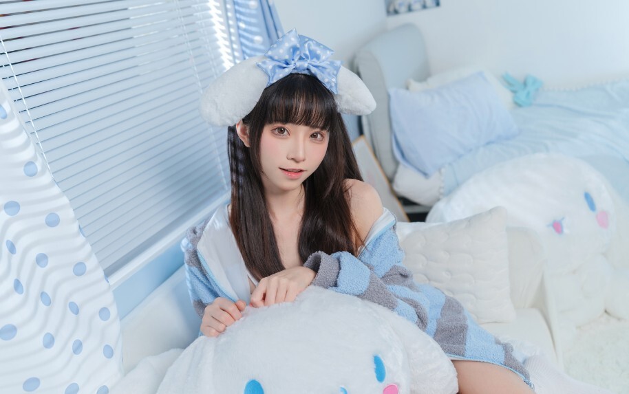 绮太郎_Kitaro - 玉桂狗 [14P-214MB]