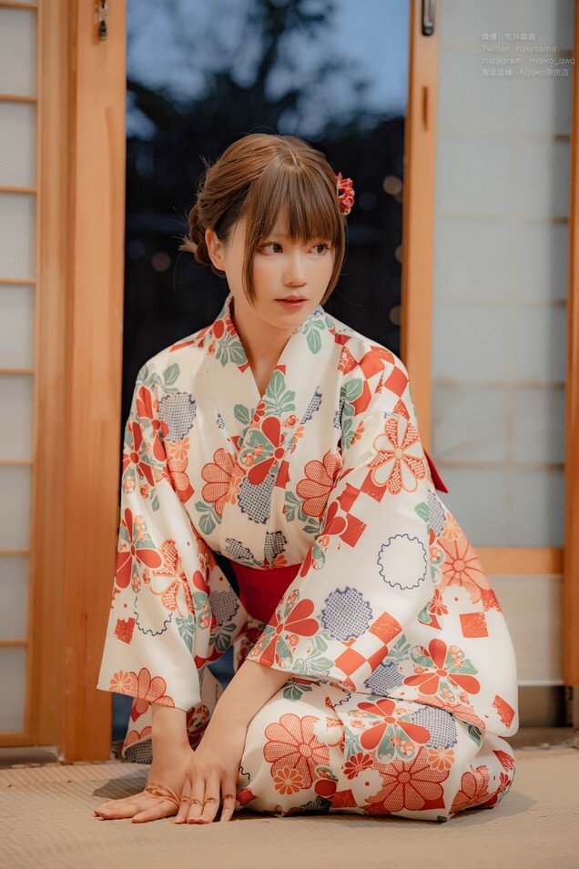 Nyako喵子 - 和风烂漫 [293P2V-2GB]