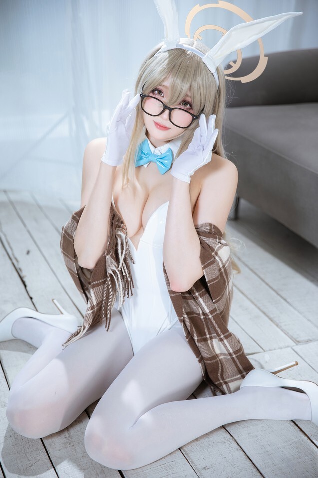 瓜希酱&Momoko葵葵  - BA兔兔cos双人本 [93P-272MB]