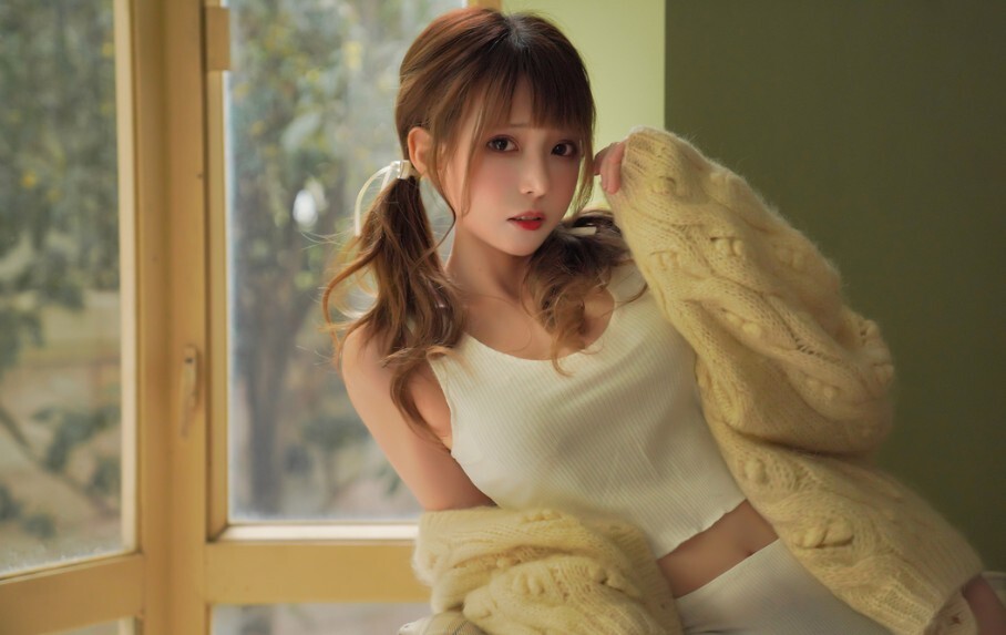 凛子酱 - 眼泪味道的雨 [12P-75MB]