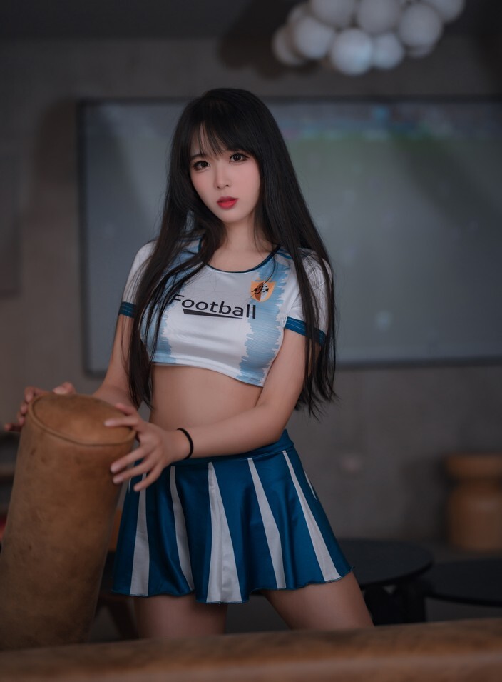 轩萧学姐 - 足球宝贝 [64P1V-254MB]