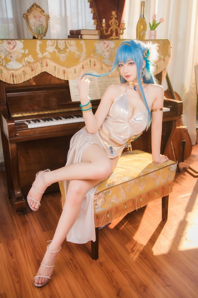 封疆疆v - NIKKE 胜利女神 海伦娜 [34P-530MB]