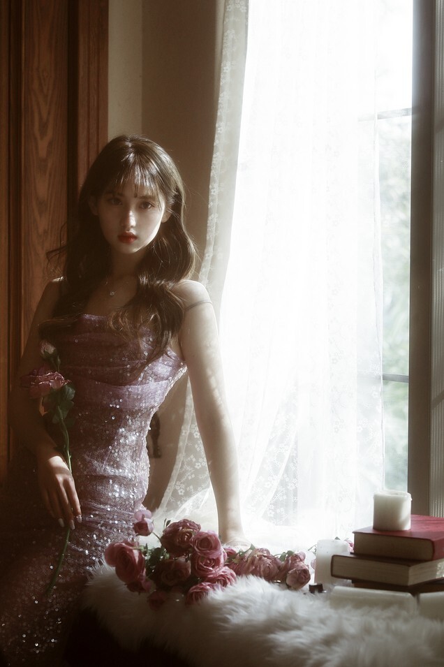 怡子yiii - 紫蔷薇 [20P-234MB]