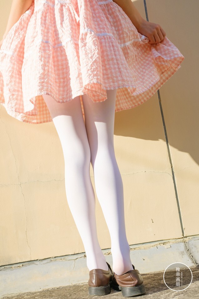 稚乖画册 - 晴空 06 夜夜 天台粉裙 [82P-1.04GB]