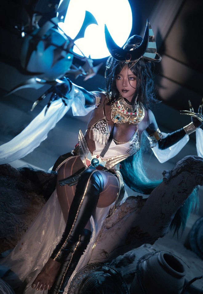 枣糕-吃谷人黛博魂 - 禁闭者 MBCC-S-023 观星者 [18P-46MB]