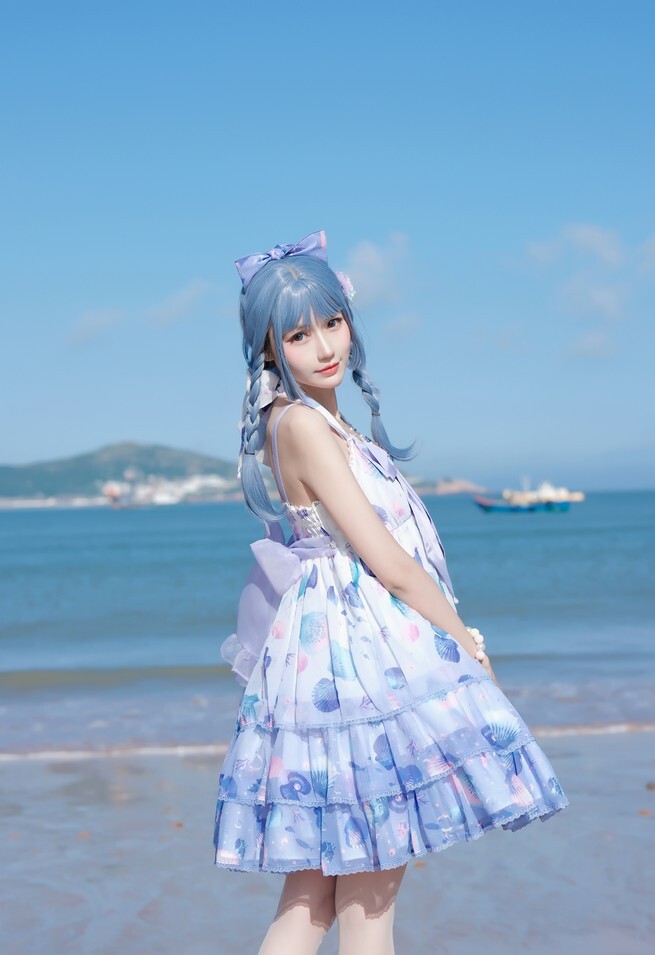 彩芸_Nebula - 渐变贝壳白紫 [15P-72MB]