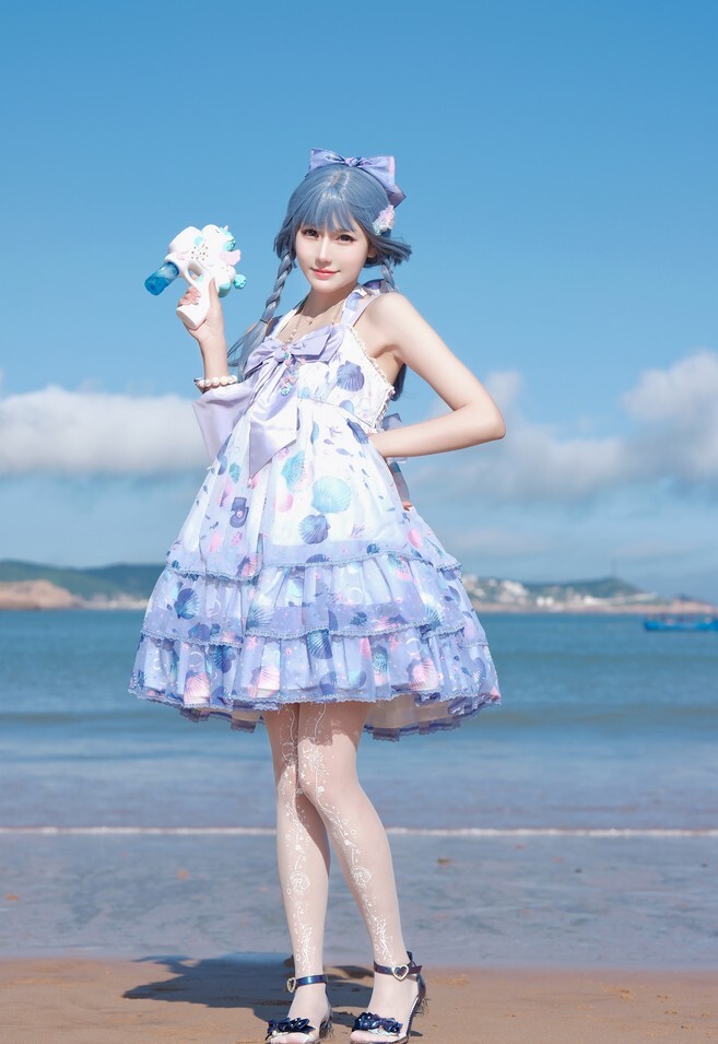 彩芸_Nebula - 渐变贝壳白紫 [15P-72MB]