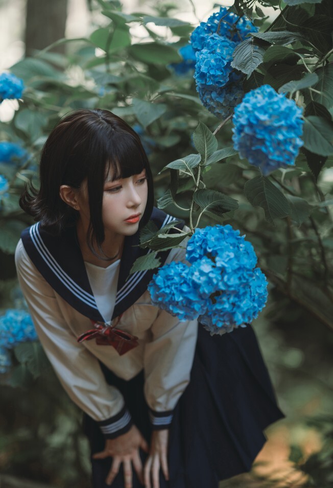 凛子酱 – 紫阳花 [27P-107MB]