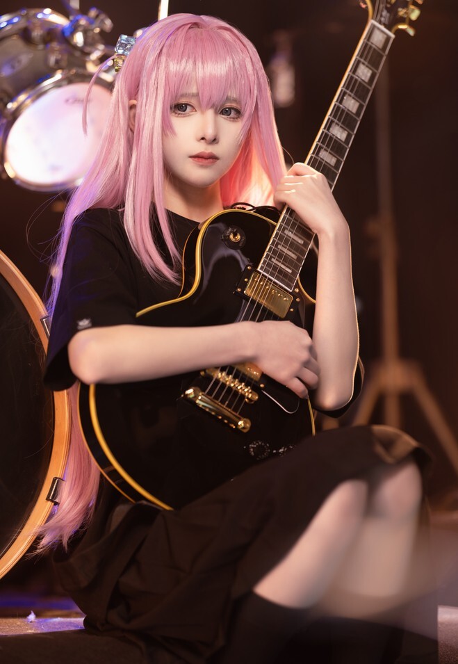 腥味猫罐 - 波奇酱 [15P-74MB]