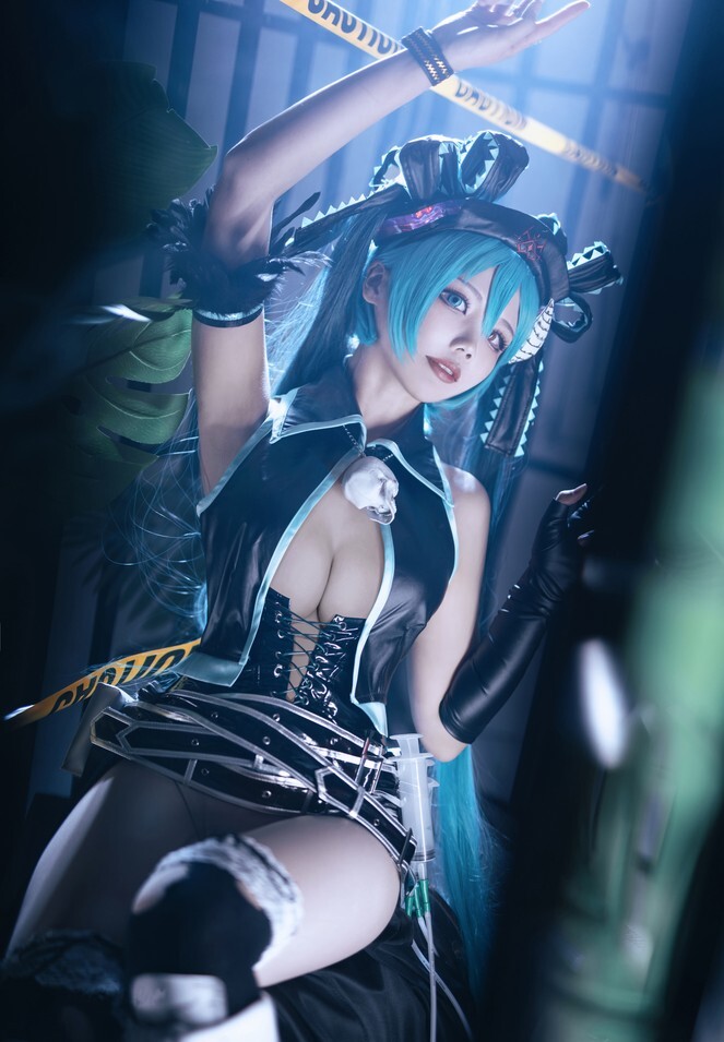 墨色的团子_墨舒 – 骸音钙 [15P-170MB]