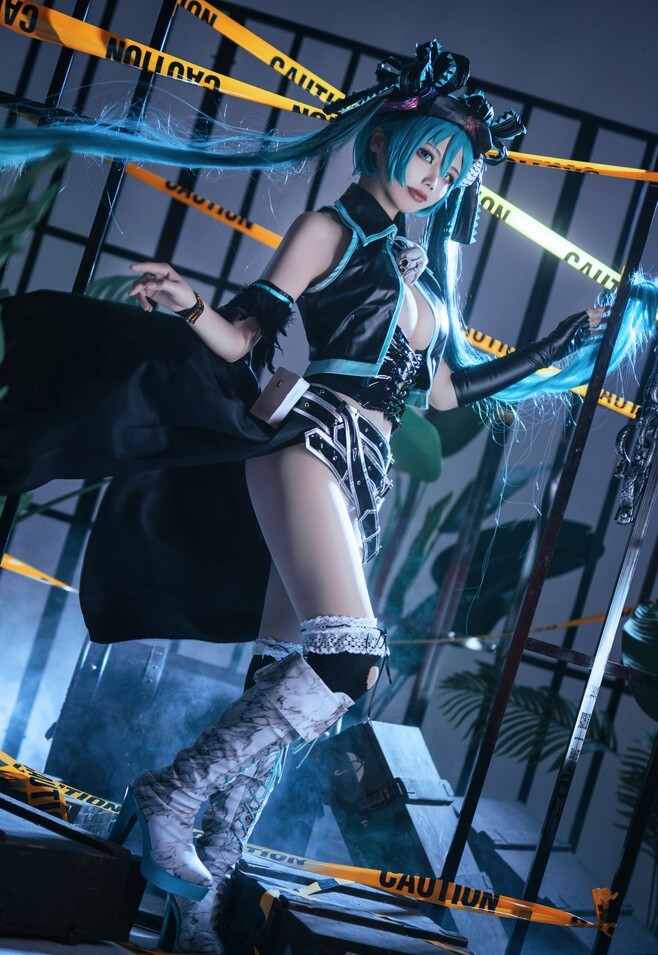 墨色的团子_墨舒 - 骸音钙 [15P-170MB]