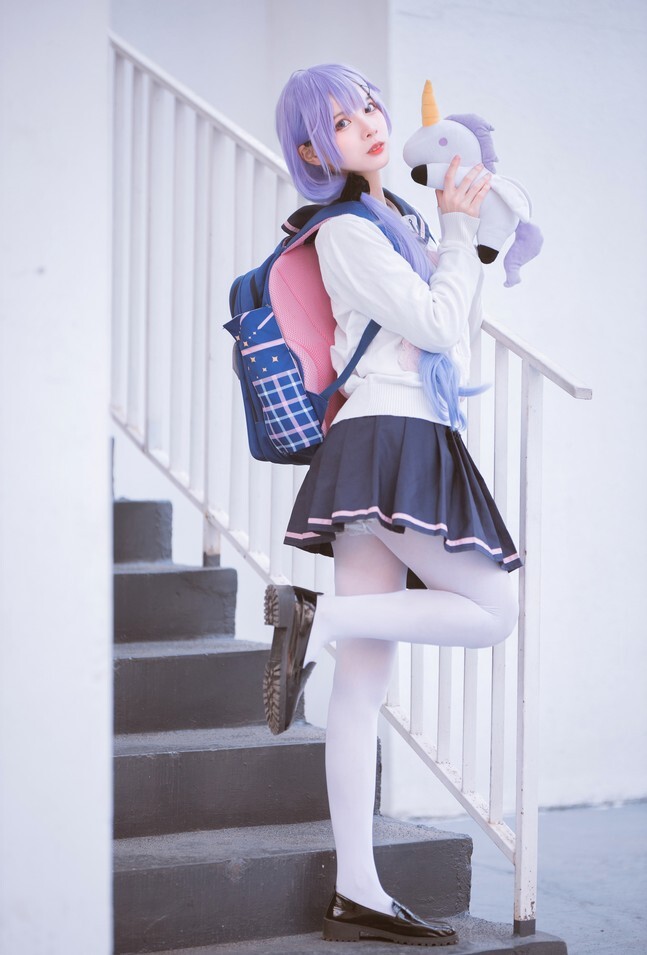 挽希 - 独角兽 [18P-62MB]