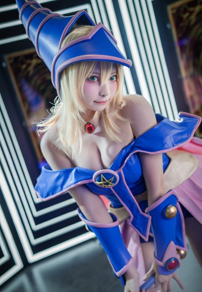 贤儿sherry – 黑魔导女孩 [9P-13MB]