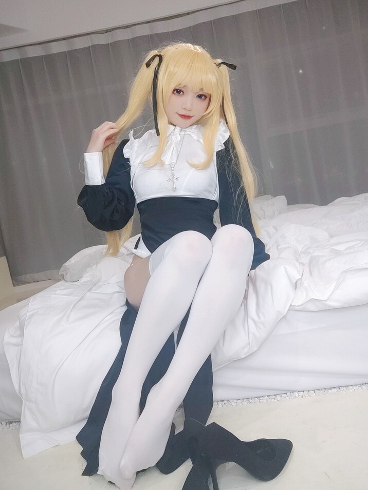 神沢永莉 - 英梨梨修女自拍 [129P-197MB]