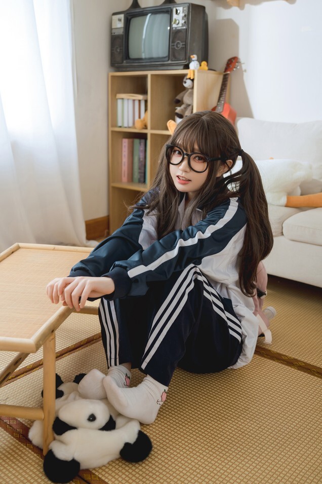 神沢永莉 - 家庭作业 [73P-264MB]