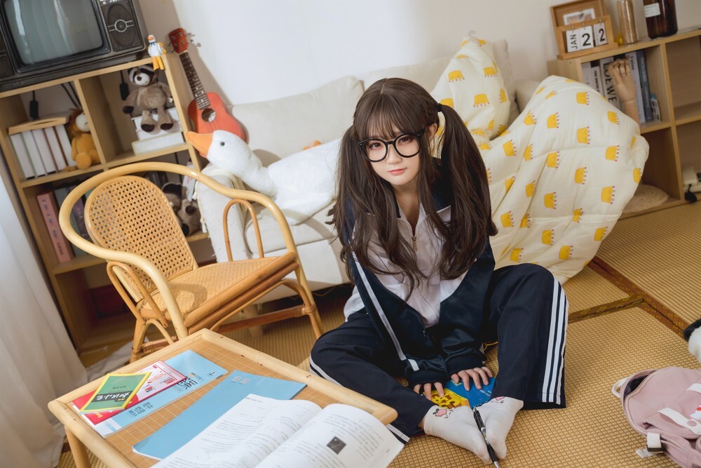 神沢永莉 - 家庭作业 [73P-264MB]