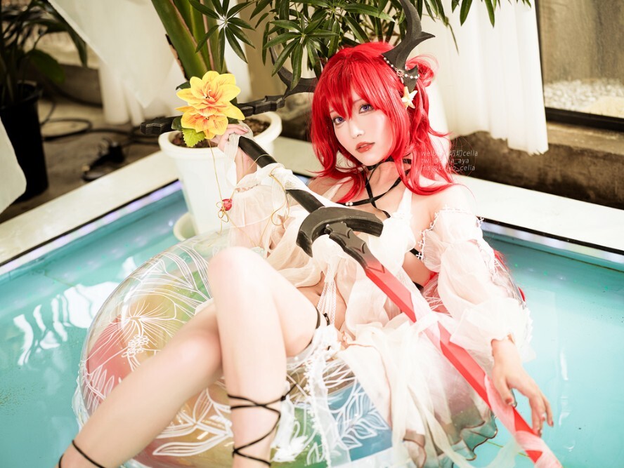 切切celia - 明日方舟 史尔特尔泳装 [27P-211MB]