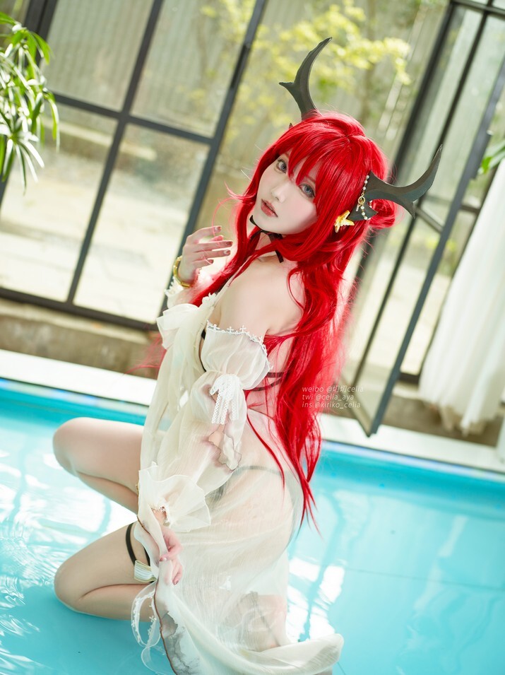 切切celia - 明日方舟 史尔特尔泳装 [27P-211MB]