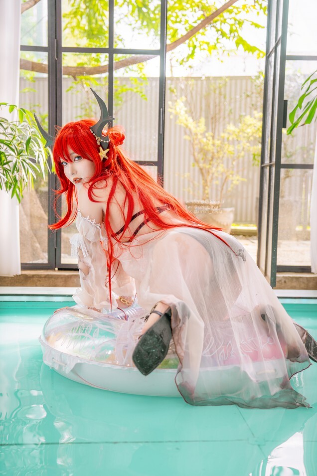 切切celia - 明日方舟 史尔特尔泳装 [27P-211MB]