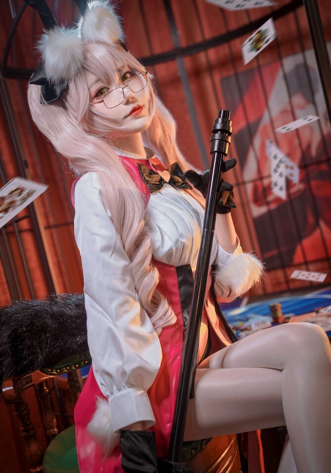 彩芸_Nebula - 光之高扬斯卡娅 [15P-23MB]