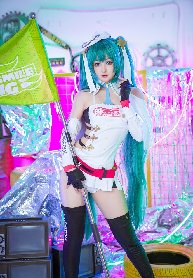 喵喵的喵吖 - 初音未来 [13P-120MB]