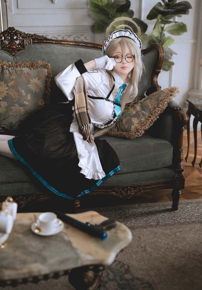 黑龙贯通 - 碧蓝档案 室笠茜 [18P-90MB]