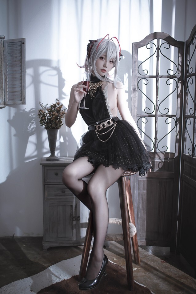 切切celia - 明日方舟 W 礼服 [20P-130MB]